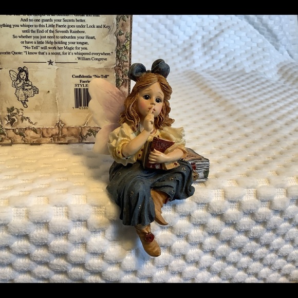 Boyd’s Bears - Confidential “No Tell” Faerie